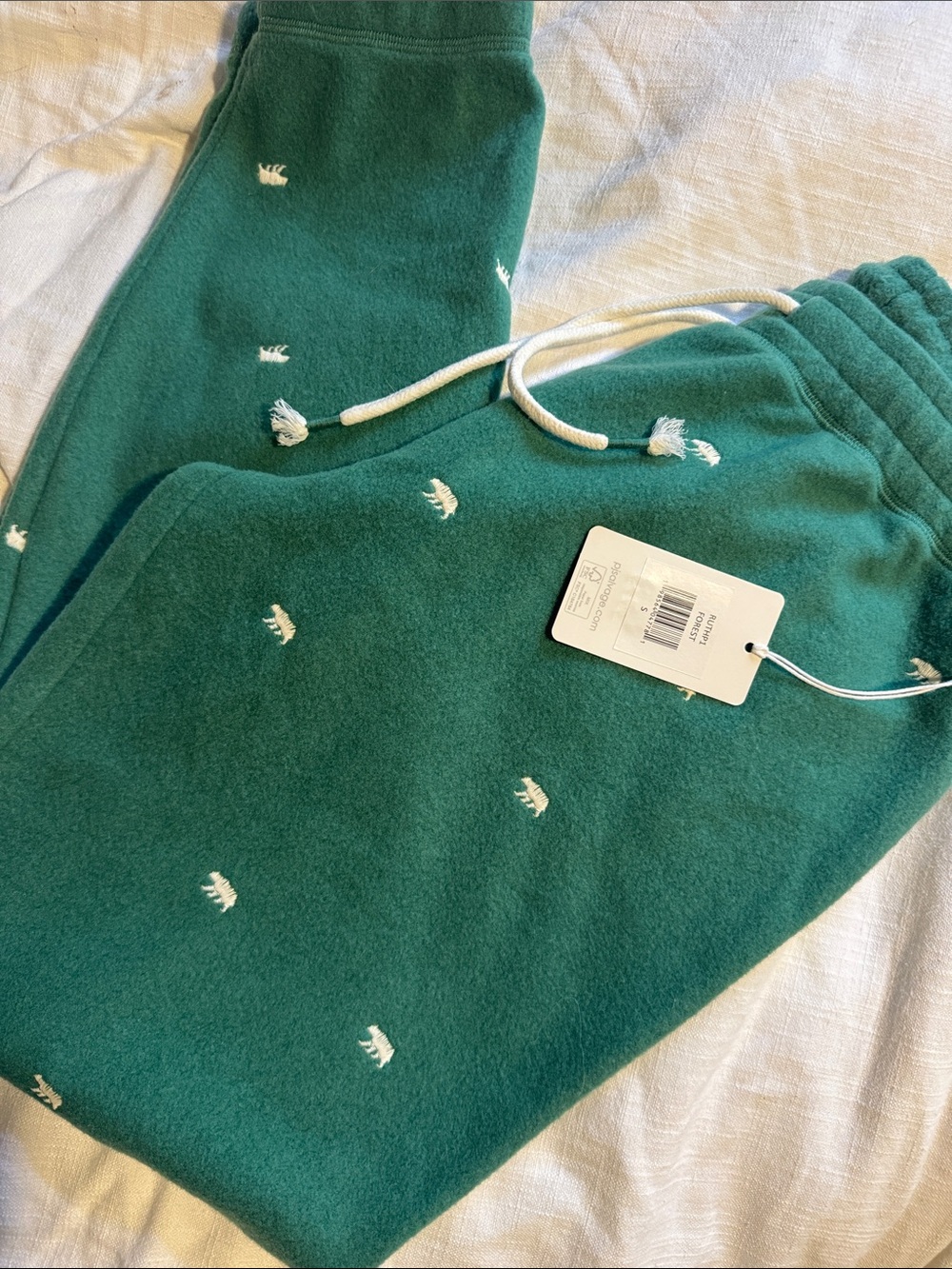 Women’s Green Embroidered Sweatpants